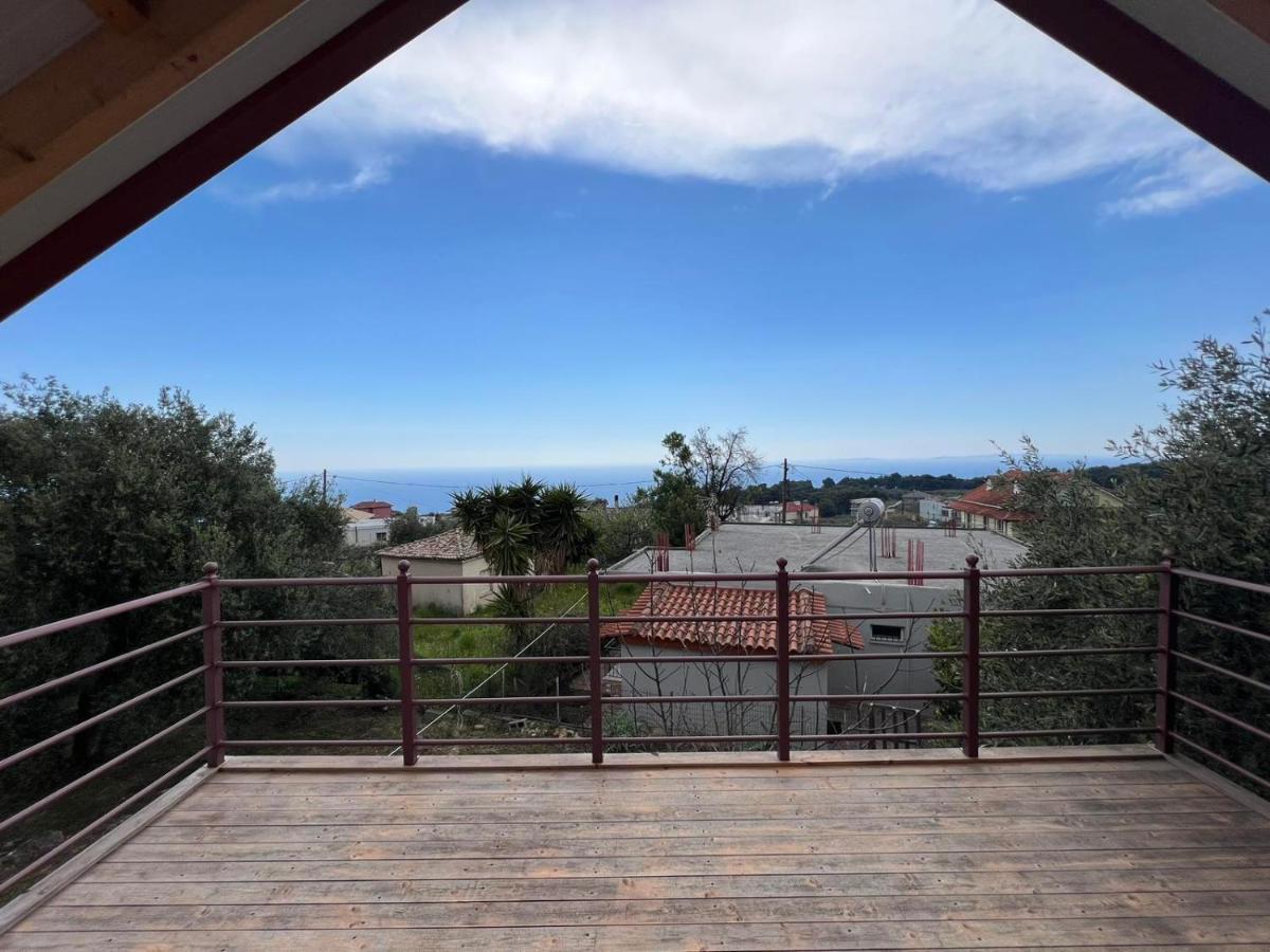 Вилла Attic View Лутса Экстерьер фото